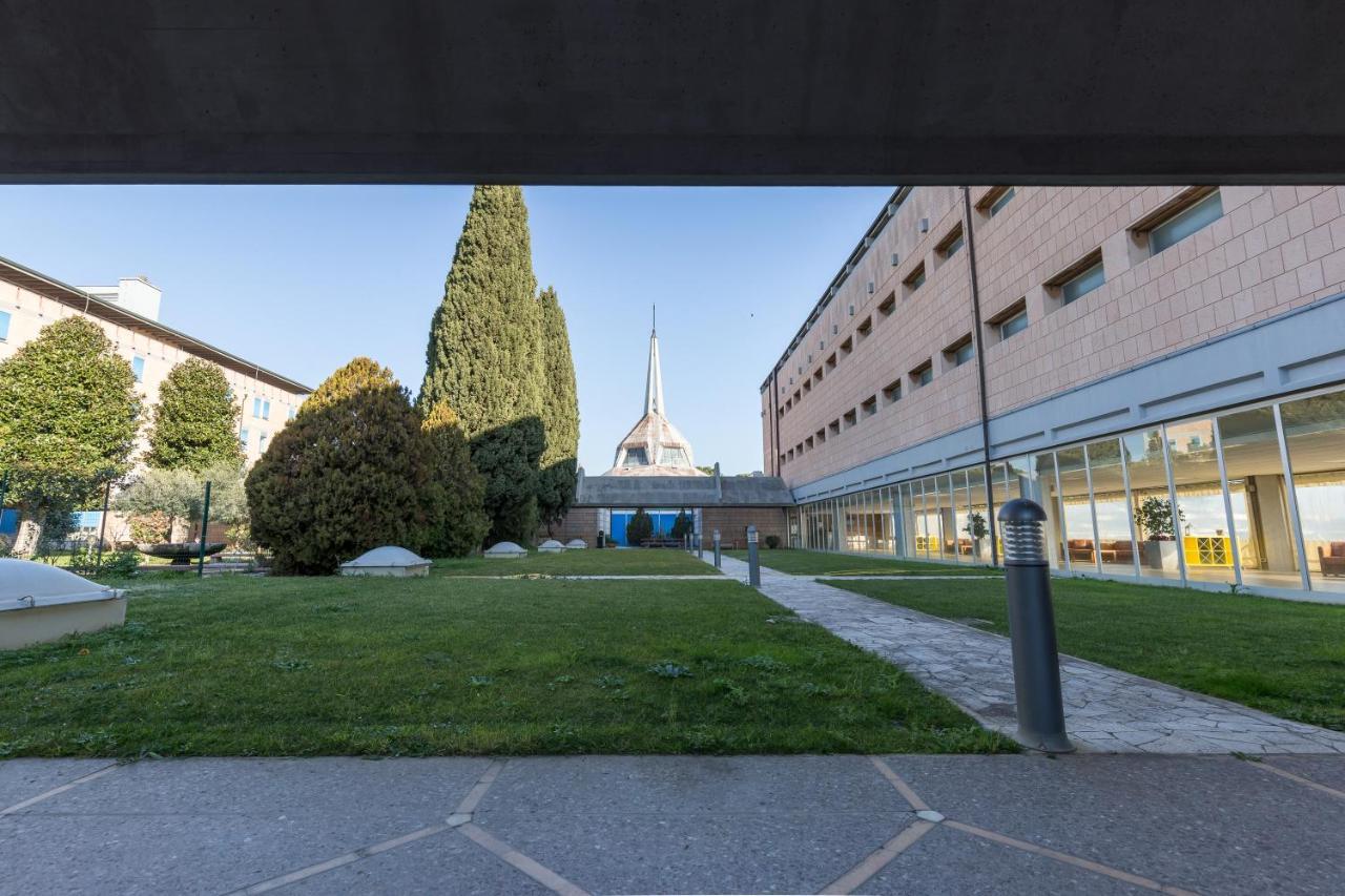 Villa Eur Parco Dei Pini Rome Bagian luar foto